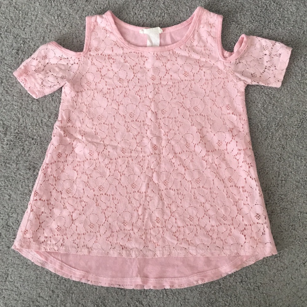 btween | Cold Shoulder Lace Top
